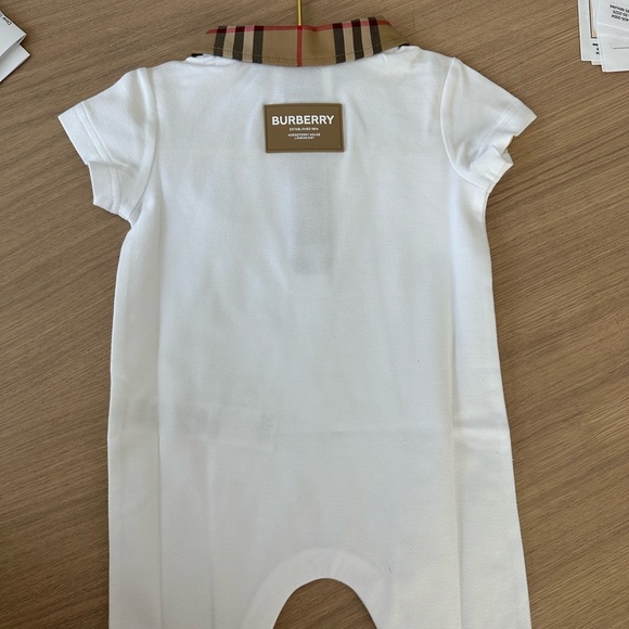 NWT Authentic Burberry baby romper - Picture 5 of 7